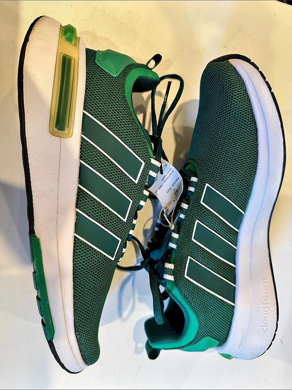 Adidas Womens Racer Tr23 ShoesSneaker Green & White US 9 WORN ONCE!